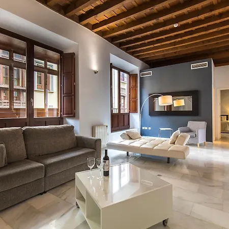 tuGuest Elvira Suites-2