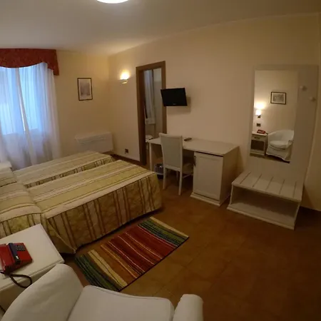 Hotel Ristorante Combolo-2