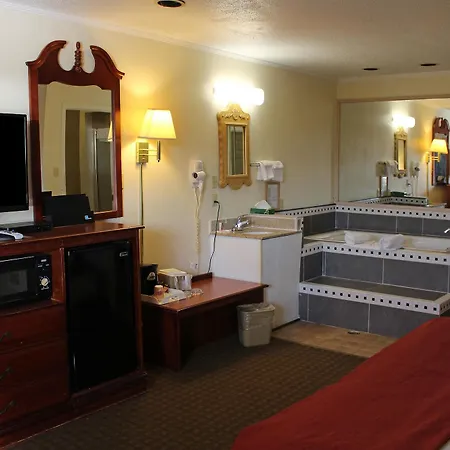 Lake View Inn & Suites-3