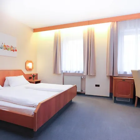 City Hotel Wuerzburg-3