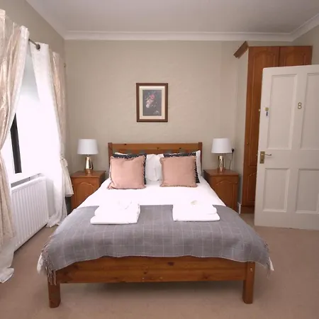 Lizzys Little Kitchen Town Accommodation-2