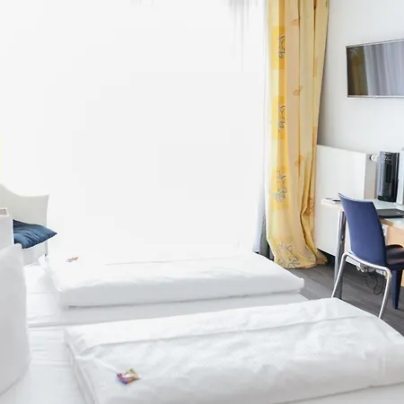 Hotel Ambiente-2