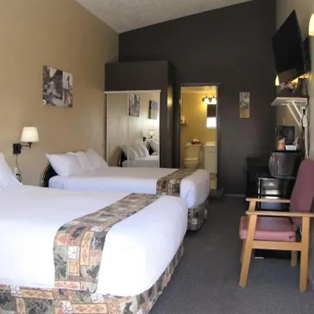 Bear Country Inn And Suites-2