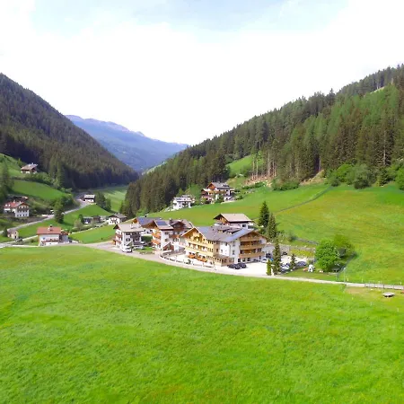 Almhotel Bergerhof-3