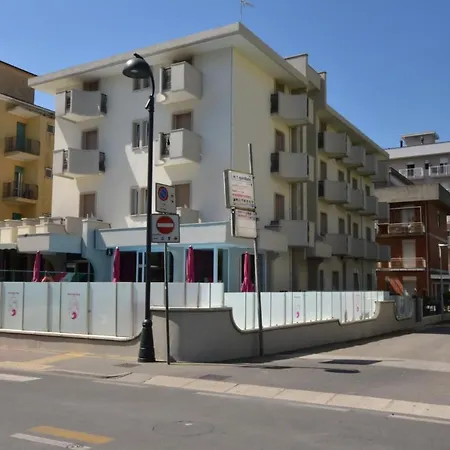 Hotel Mont Blanc-2