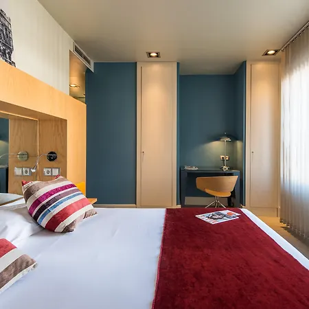 Room Mate Alicia-2