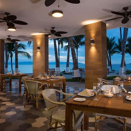 Vista Vallarta All Suites On The Beach-2