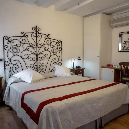 Hotel Antigo Trovatore-2