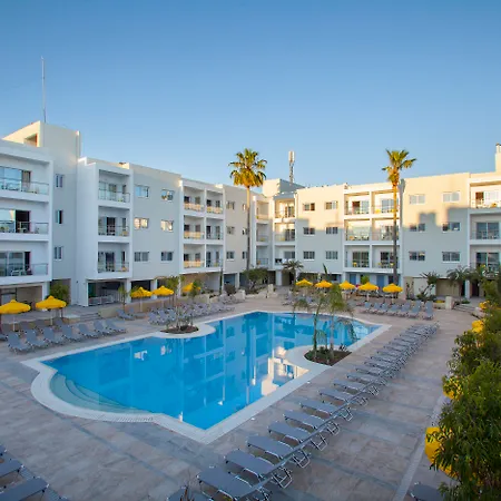 Mayfair Gardens-2