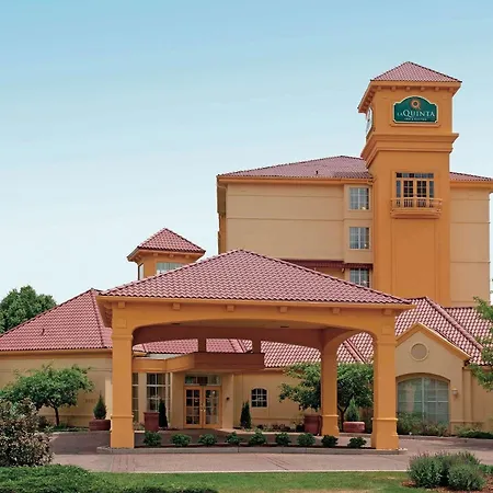 La Quinta Inn & Suites By Wyndham Colorado Springs South Ap-3