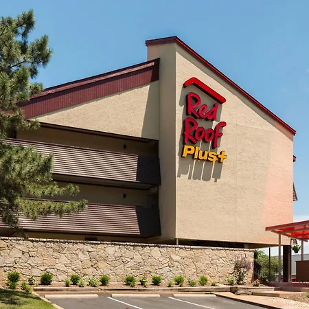 Red Roof Inn Plus+ St. Louis - Forest Park / Hampton Ave.-2