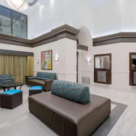 Wingate By Wyndham Memphis East-3