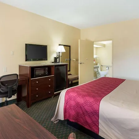 Rodeway Inn & Suites New Orleans Gentilly-3
