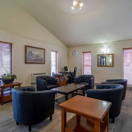 Super 8 By Wyndham Cheyenne Wy-3