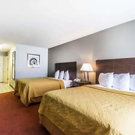 Quality Inn & Suites University-Airport-2