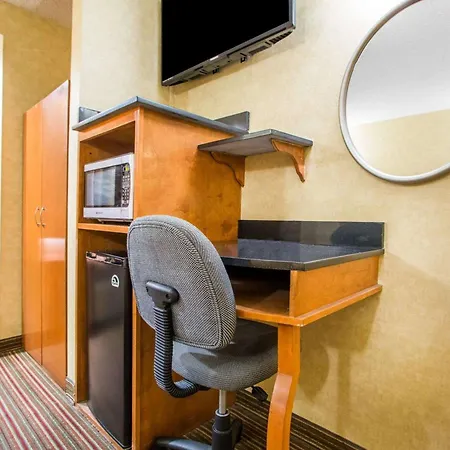 Quality Inn & Suites North-Polaris-3