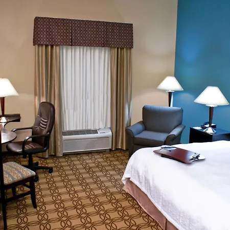 Hampton Inn & Suites Charlotte-Airport-3
