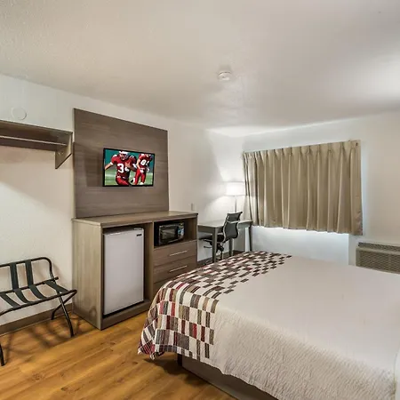 Red Roof Inn Rochester - Airport-2