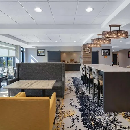 La Quinta By Wyndham Raleigh Downtown North-3
