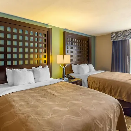 Quality Suites Sherman-3