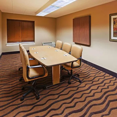 Americinn By Wyndham Omaha-2