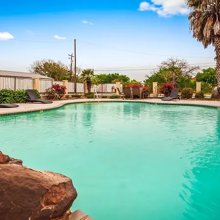 Surestay Hotel By Best Western Floresville-3