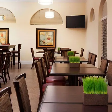 Wingate By Wyndham San Marcos-2