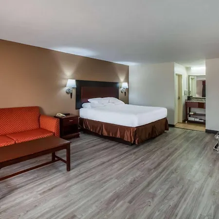 Days Inn & Suites By Wyndham Tyler-2