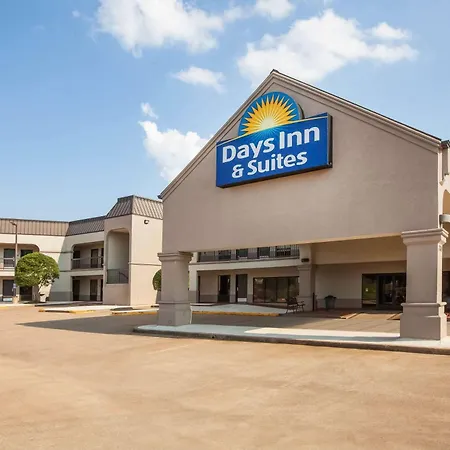 Days Inn & Suites By Wyndham Tyler-3