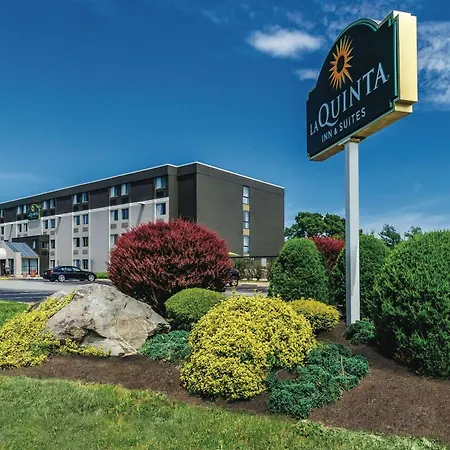La Quinta By Wyndham Warwick Providence Airport-2