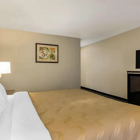 Quality Inn Fallbrook I-15-2