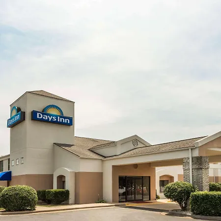 Days Inn By Wyndham Yadkinville-3