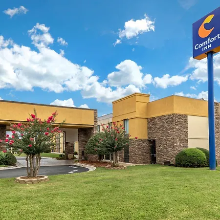 Comfort Inn Shelby-3