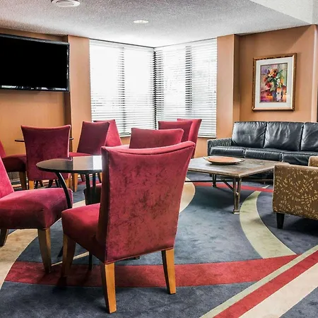 Quality Inn Auburn Hills - Detroit North-2
