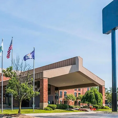 Quality Inn Auburn Hills - Detroit North-3