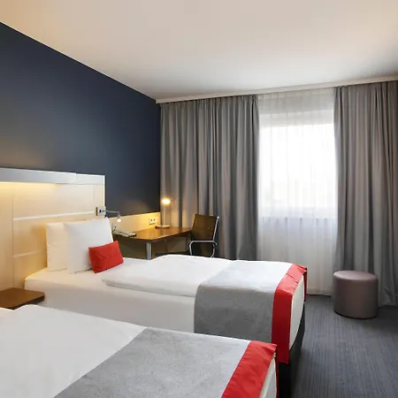 Holiday Inn Express Frankfurt Messe By Ihg-2