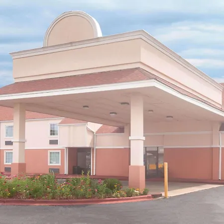 Days Inn By Wyndham Alma Arkansas-3