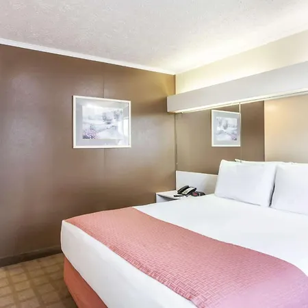 Microtel Inn By Wyndham Wilson-2
