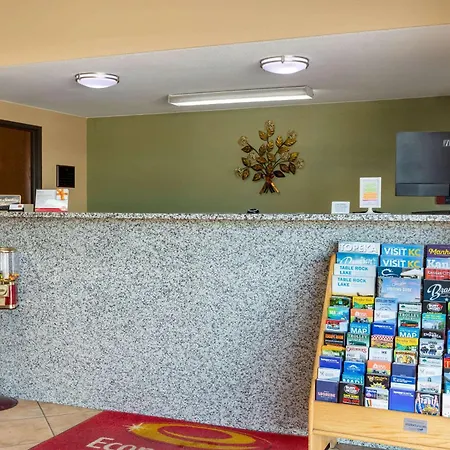 Econo Lodge Belton - Kansas City South-2