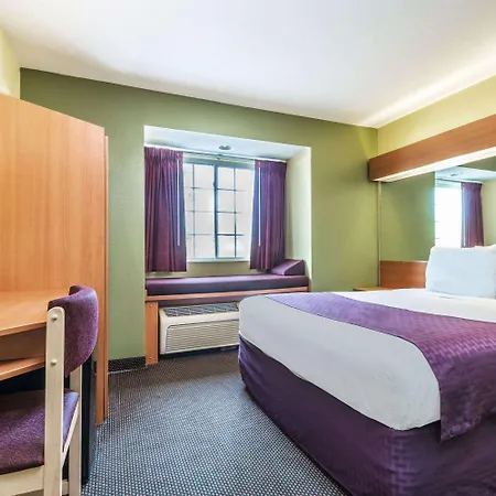 Microtel Inn & Suites By Wyndham Auburn-3