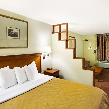 Fiesta Inn And Suites Medical Center I-10-3