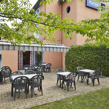 Kyriad Lyon Sud - Saint Genis Laval-3