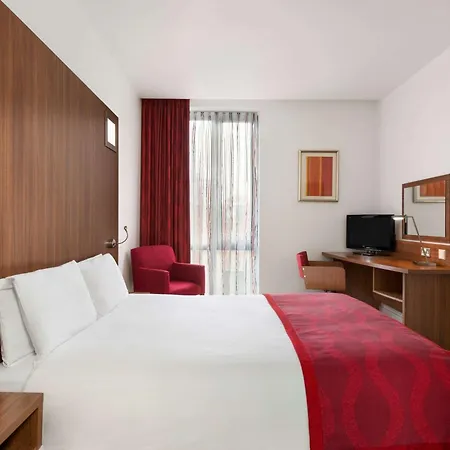 Ramada Encore Leicester City Centre-2