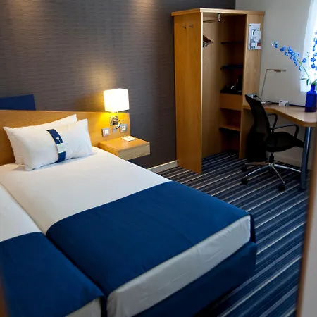 Holiday Inn Express Mechelen City Centre By Ihg-2