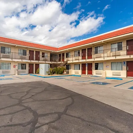 Red Roof Inn Phoenix- Midtown-3