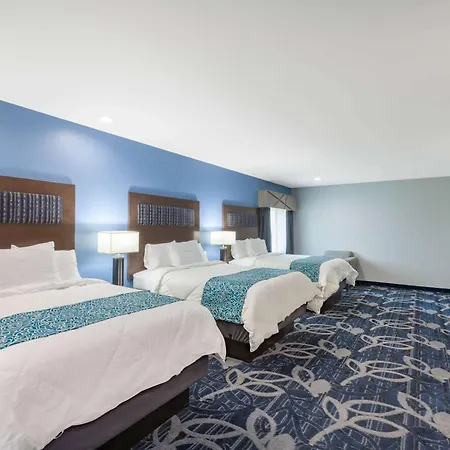 Baymont By Wyndham Houston Hobby Airport-3