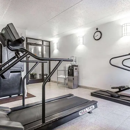 Quality Inn & Suites Coliseum-2