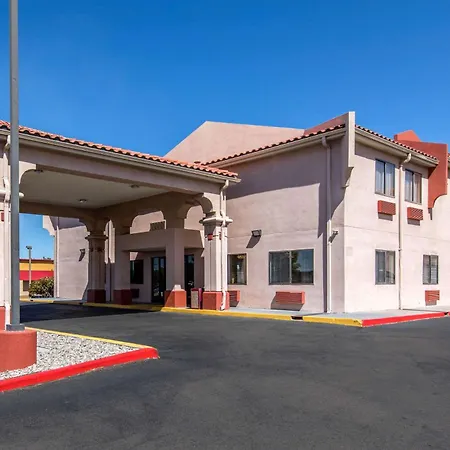 Quality Inn & Suites Albuquerque North Near Balloon Fiesta Park-3