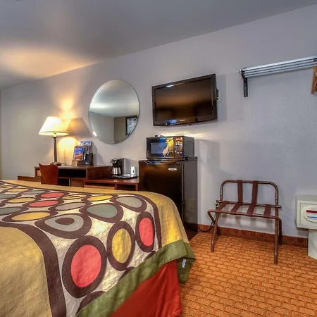 Super 8 By Wyndham Jackson Hole-2
