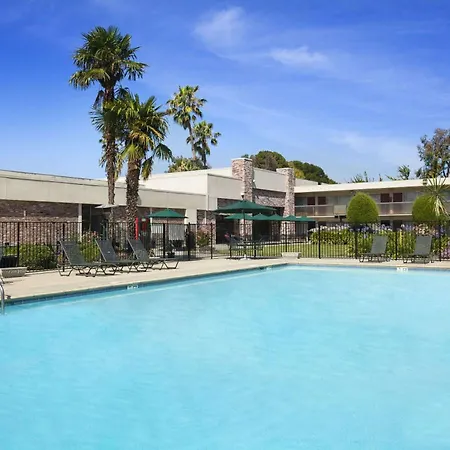 Ramada By Wyndham Sunnyvale/Silicon Valley-2
